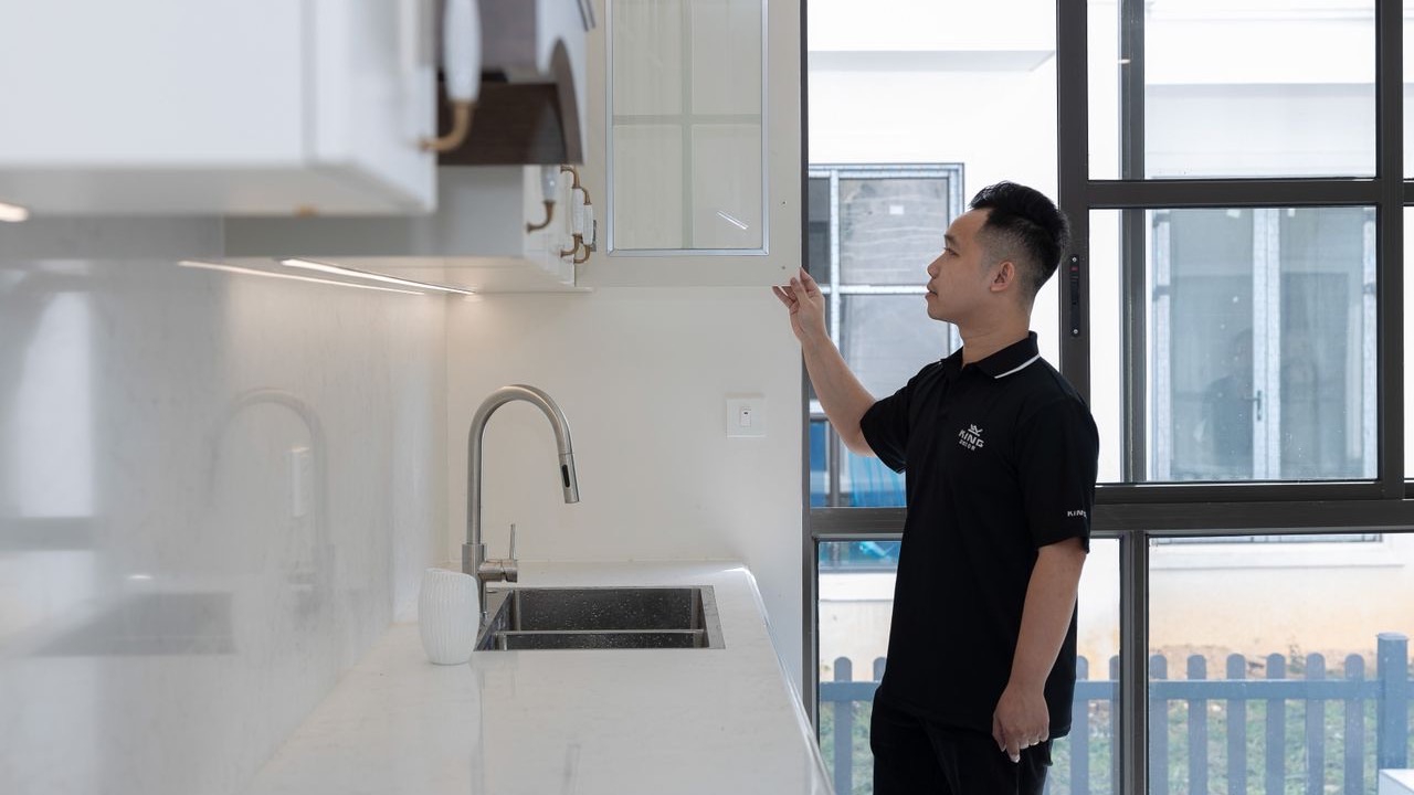 What Builders Learn After Their First Large Kitchen Cabinet Order Goes Wrong